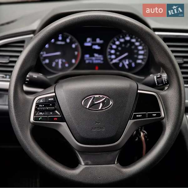 Седан Hyundai Elantra 2016 в Хмельницком