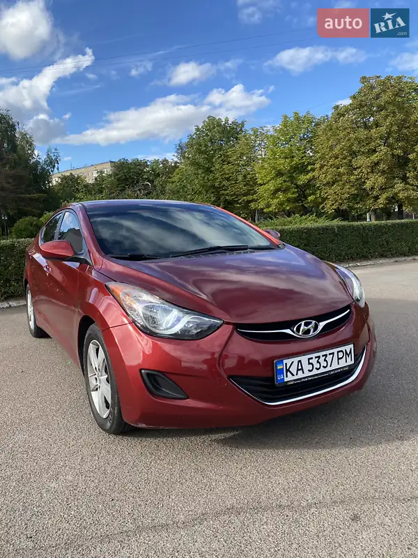 Hyundai Elantra 2013