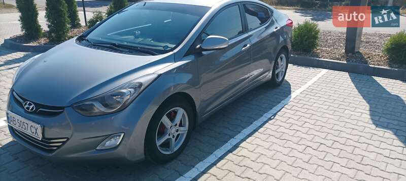 Седан Hyundai Elantra 2011 в Ямполі