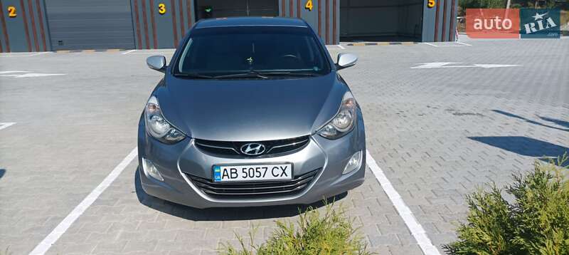 Седан Hyundai Elantra 2011 в Ямполі