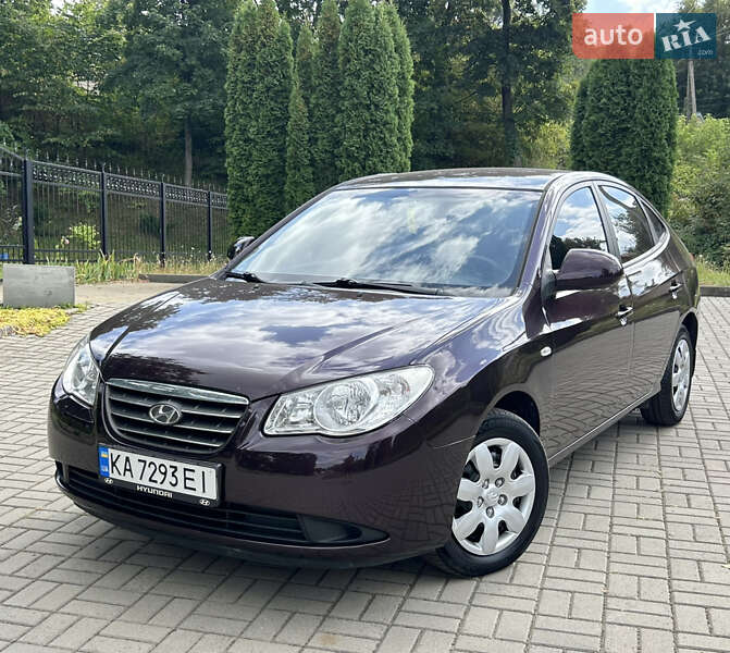 Седан Hyundai Elantra 2008 в Прилуках