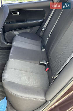 Седан Hyundai Elantra 2008 в  фото 18 Седан Hyundai Elantra 2008 в