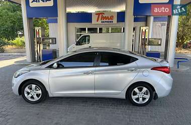 Седан Hyundai Elantra 2012 в 