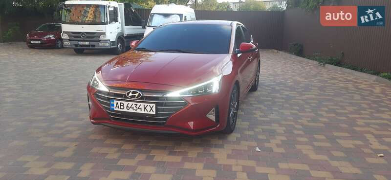 Седан Hyundai Elantra 2020 в Виннице