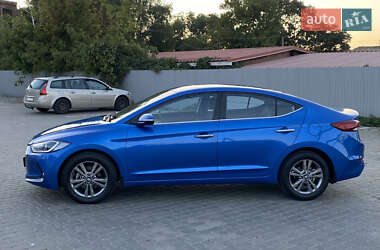 Седан Hyundai Elantra 2016 в 