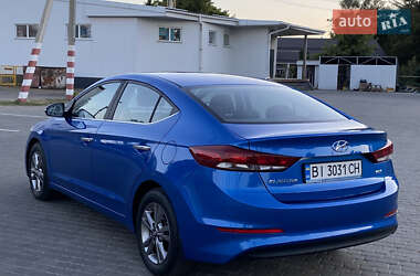 Седан Hyundai Elantra 2016 в 