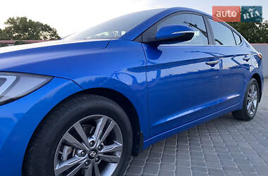 Седан Hyundai Elantra 2016 в 