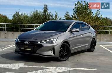 Седан Hyundai Elantra 2020 в 