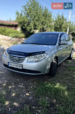 Седан Hyundai Elantra 2010 в Харкові