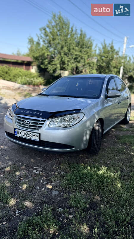 Hyundai Elantra 2010