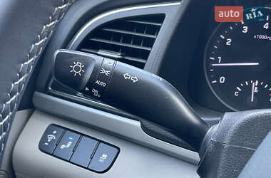 Седан Hyundai Elantra 2016 в 