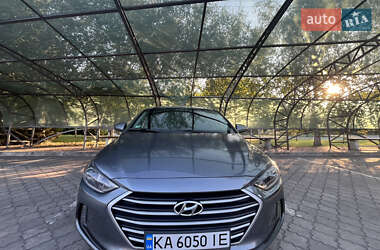 Седан Hyundai Elantra 2017 в Павлограде