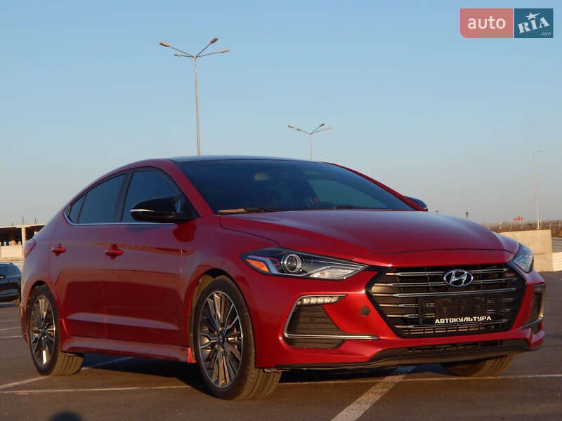 Седан Hyundai Elantra 2018 в Львове