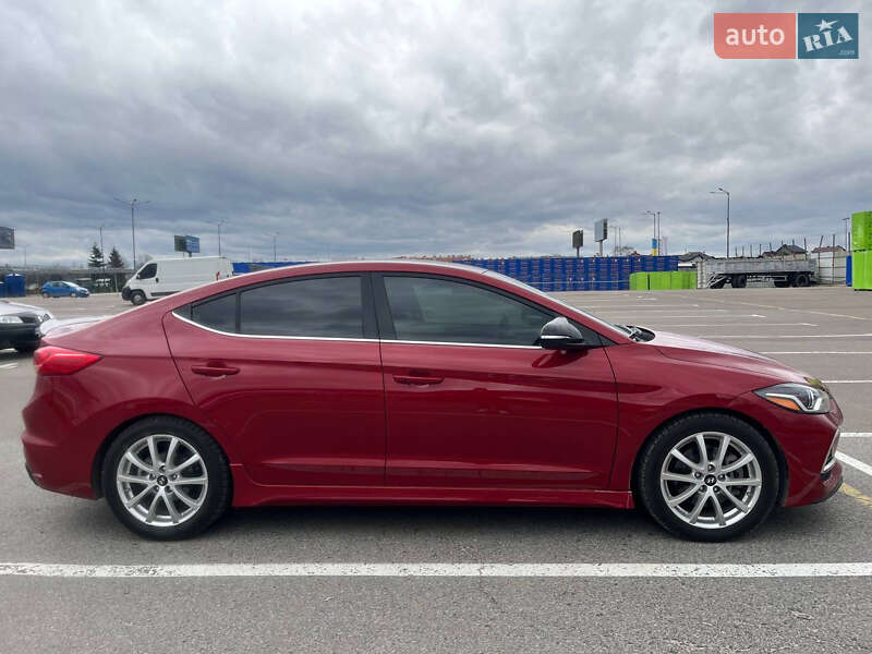 Седан Hyundai Elantra 2018 в Львове