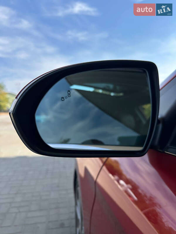 Седан Hyundai Elantra 2016 в Днепре