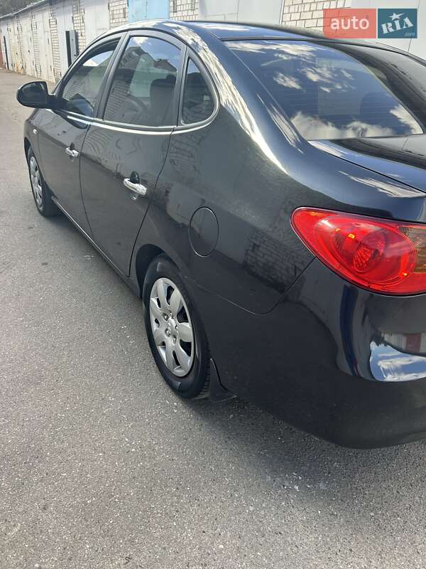 Седан Hyundai Elantra 2008 в Харькове