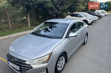 Седан Hyundai Elantra 2018 в 