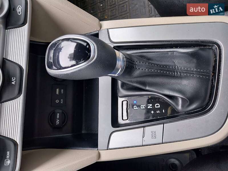 Седан Hyundai Elantra 2019 в Одессе