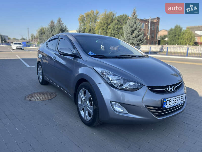 Седан Hyundai Elantra 2011 в Прилуках