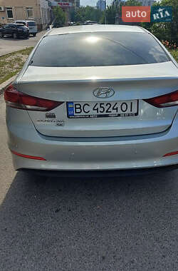 Седан Hyundai Elantra 2018 в 