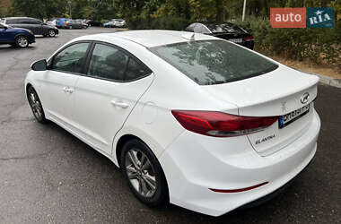 Седан Hyundai Elantra 2016 в 