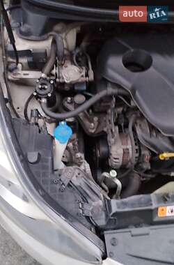 Седан Hyundai Elantra 2011 в 