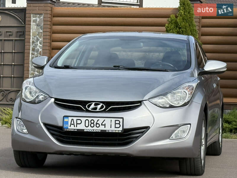 Hyundai Elantra 2013