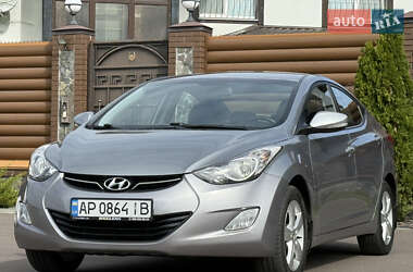 Седан Hyundai Elantra 2013 в 
