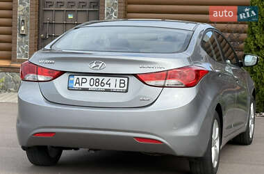 Седан Hyundai Elantra 2013 в 