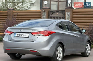 Седан Hyundai Elantra 2013 в 