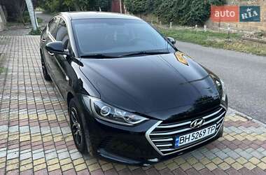 Седан Hyundai Elantra 2016 в 