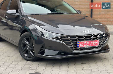 Седан Hyundai Elantra 2021 в 