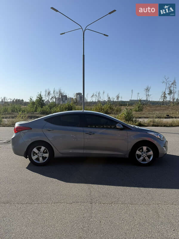 Седан Hyundai Elantra 2013 в Харькове фото 6 Седан Hyundai Elantra 2013 в Харькове