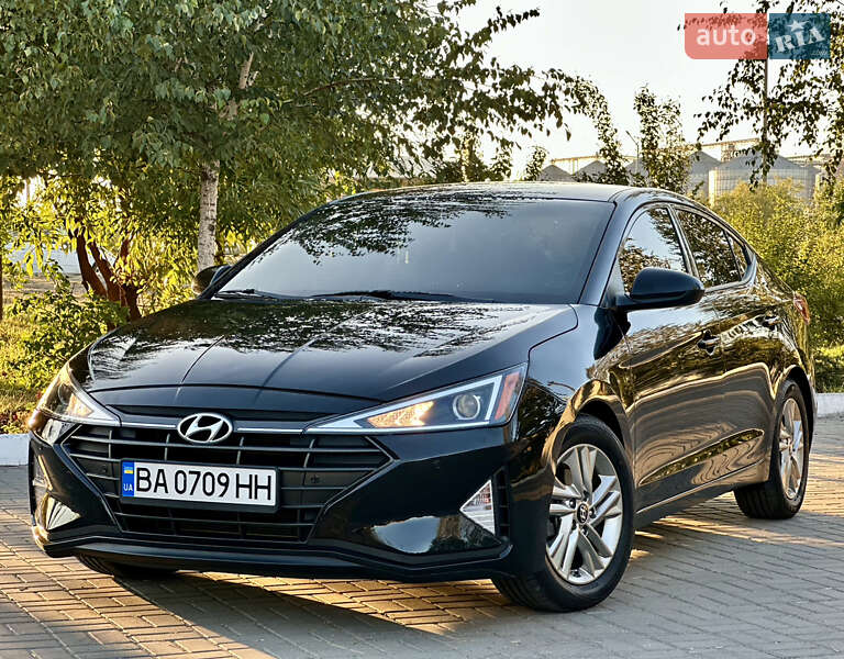Седан Hyundai Elantra 2019 в Кропивницком