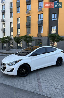 Седан Hyundai Elantra 2015 в 