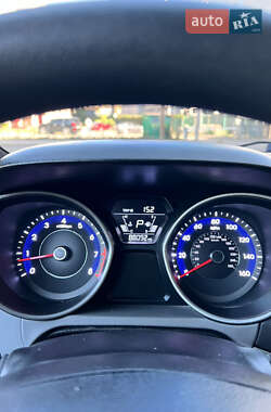 Седан Hyundai Elantra 2015 в 
