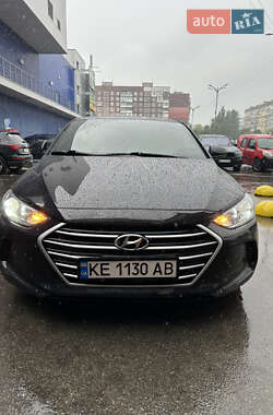 Седан Hyundai Elantra 2016 в Дніпрі