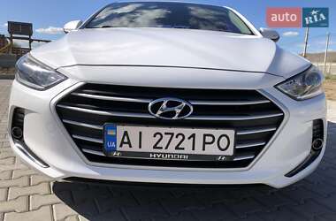 Седан Hyundai Elantra 2017 в Петропавловской Борщаговке