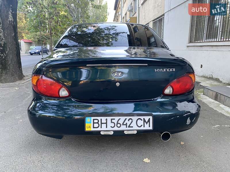 Седан Hyundai Elantra 1999 в Одессе