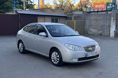 Седан Hyundai Elantra 2011 в Києві