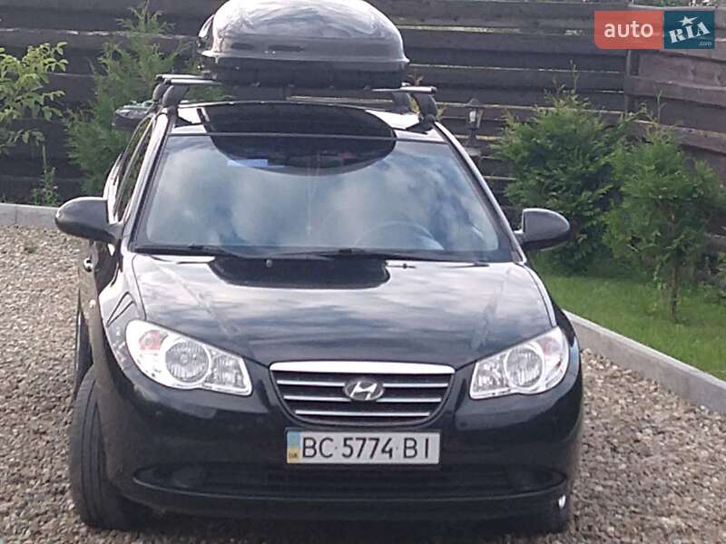 Седан Hyundai Elantra 2008 в Львове