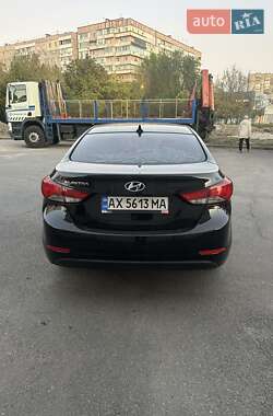 Седан Hyundai Elantra 2014 в 