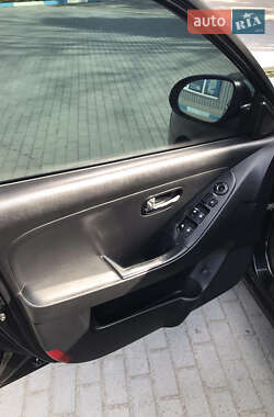 Седан Hyundai Elantra 2010 в 