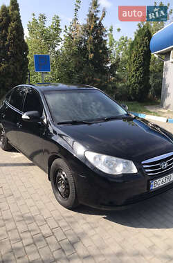 Седан Hyundai Elantra 2010 в 
