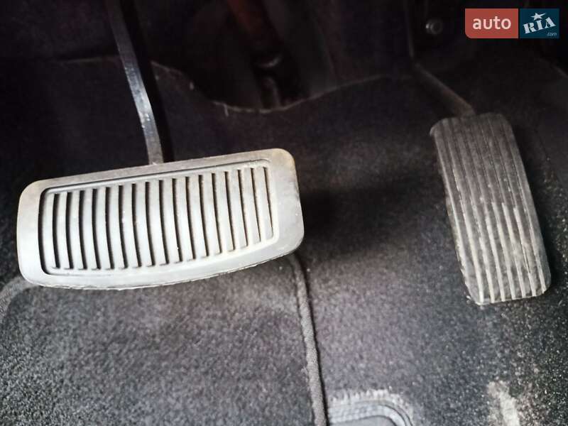 Седан Hyundai Elantra 2007 в Києві фото 43 Седан Hyundai Elantra 2007 в Києві