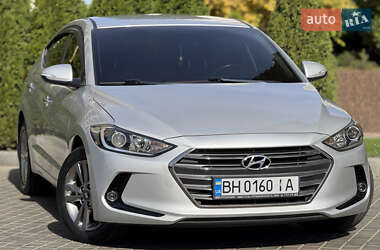 Седан Hyundai Elantra 2018 в Одессе