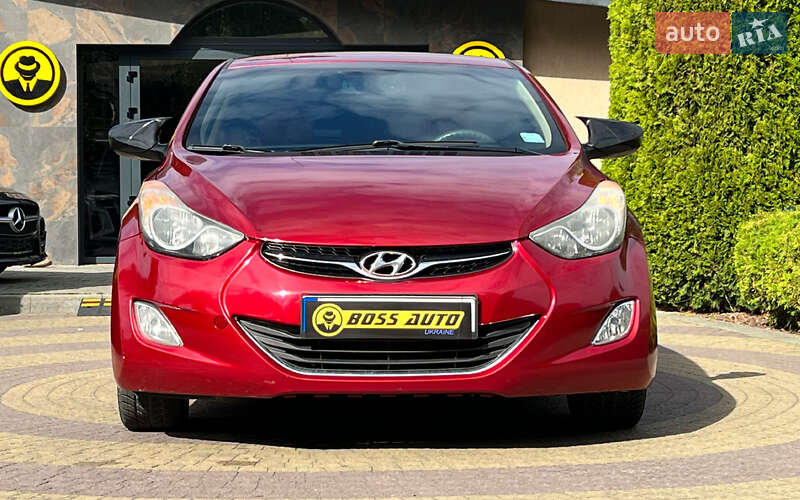 Седан Hyundai Elantra 2013 в Львове