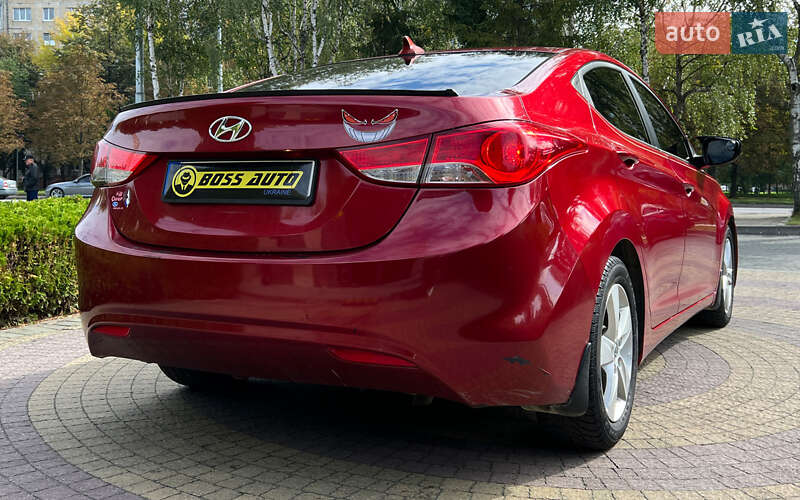 Седан Hyundai Elantra 2013 в Львове