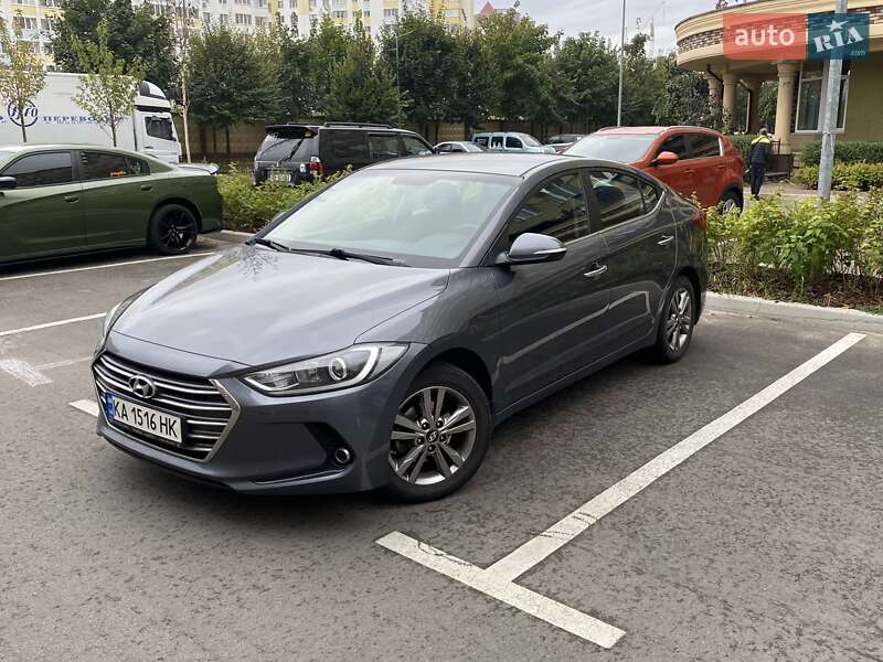 Hyundai Elantra 2018