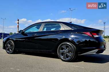Седан Hyundai Elantra 2021 в 